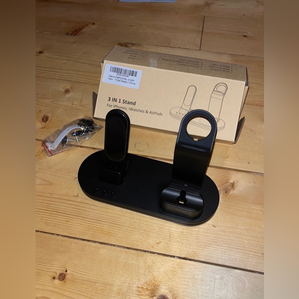 3-in-one Charging Station